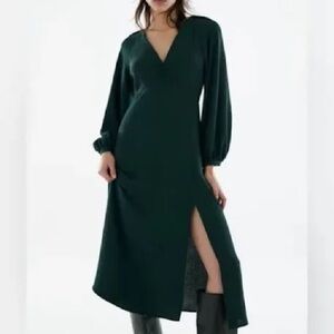 NWT. Zara Dark Green Long Sleeve Dress